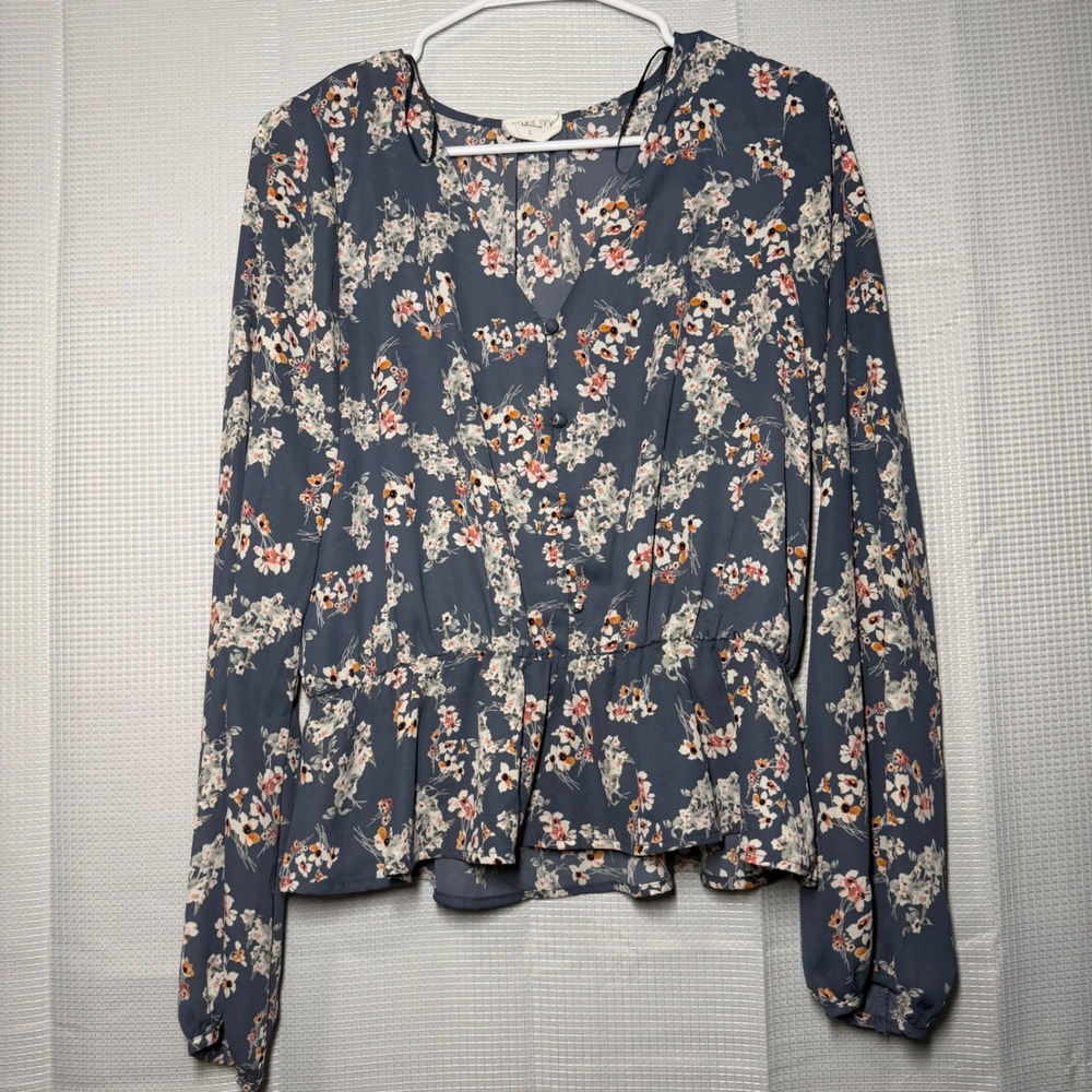 Sienna Sky Floral Peplum Blouse Large Blue Long Sleeve‎ Button Front